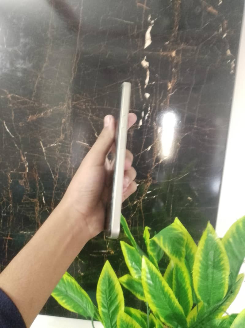 Tecno Spark Go 2