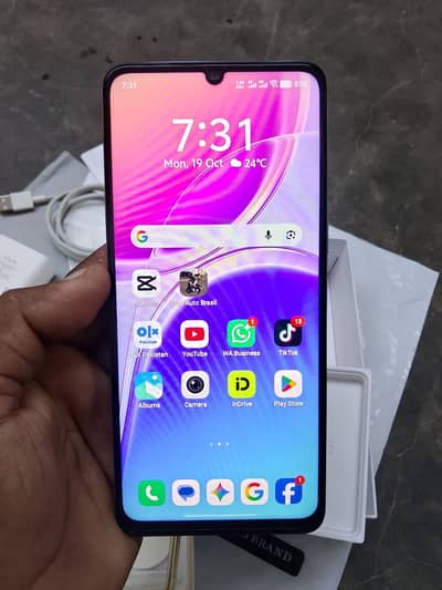 Vivo y05 brand new 4+4 128  few days used full warranty