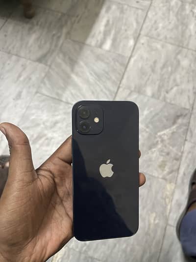 Apple iPhone 12