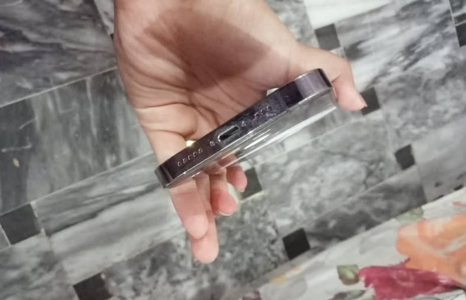 Apple iPhone 14 Pro 2