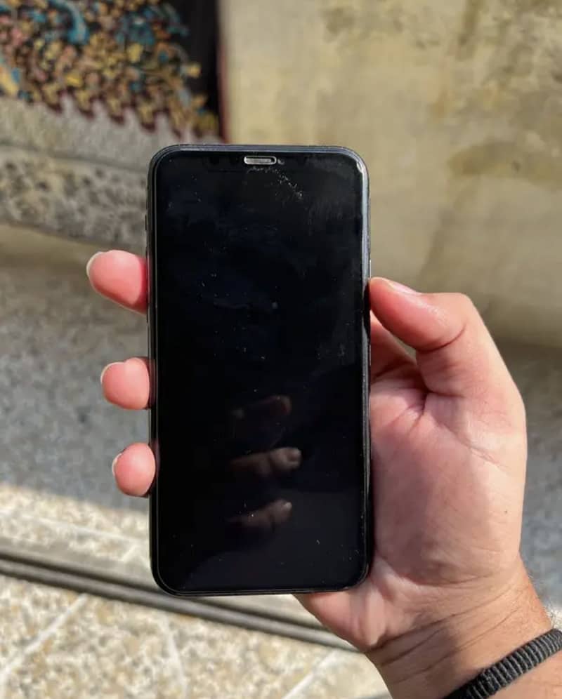 Apple iPhone 11 Pro 0