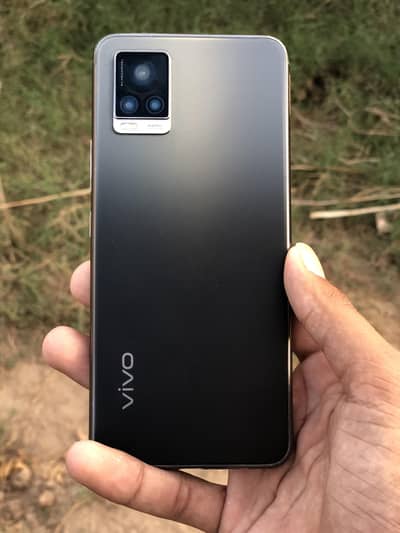 Vivo V20