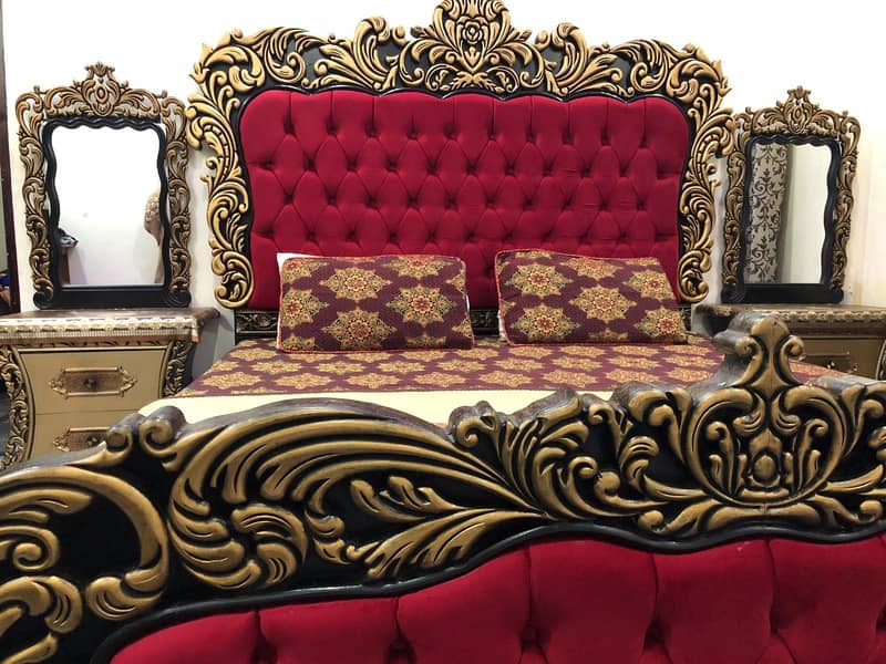 Bed set with dressing table and mirror 6