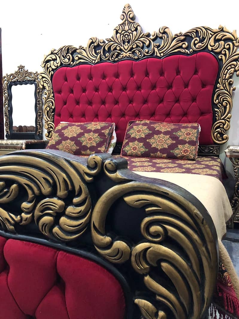Bed set with dressing table and mirror 7