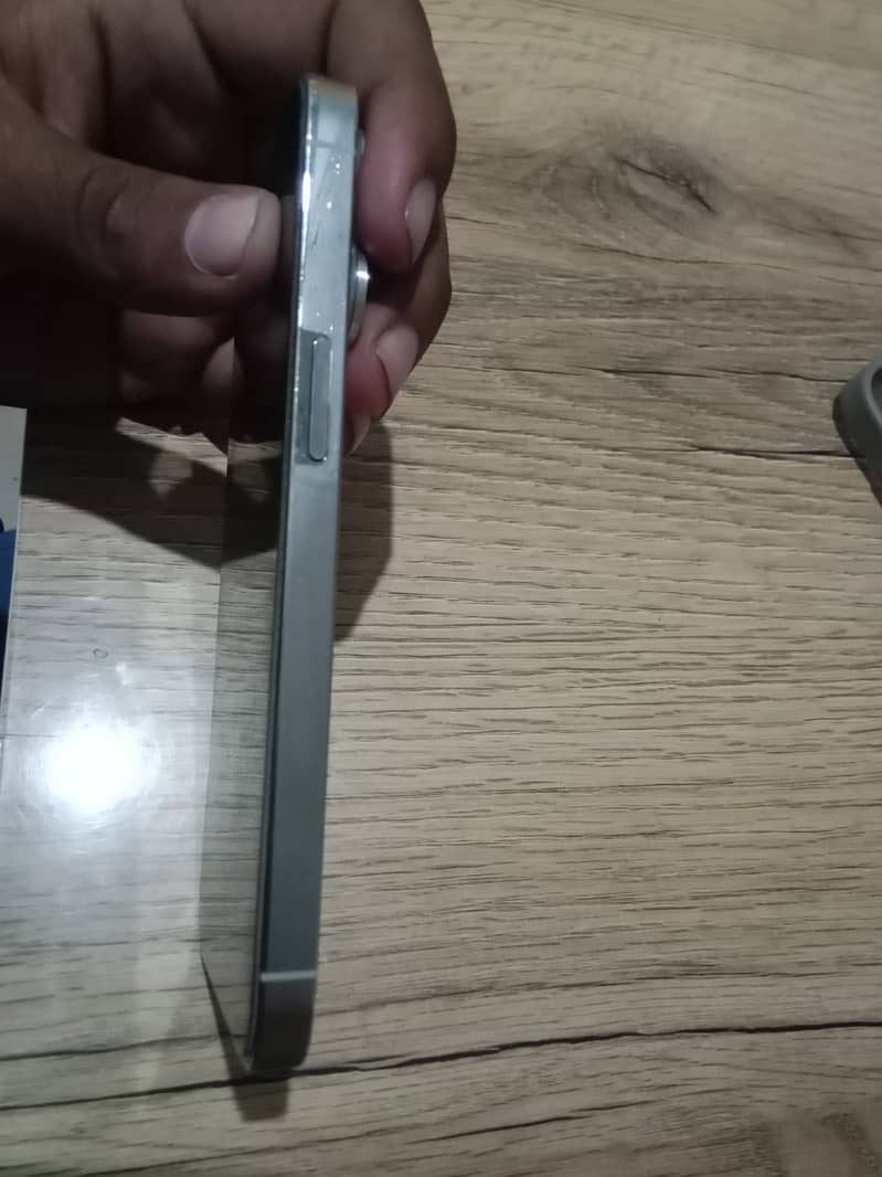 Apple iPhone 13 Pro 0