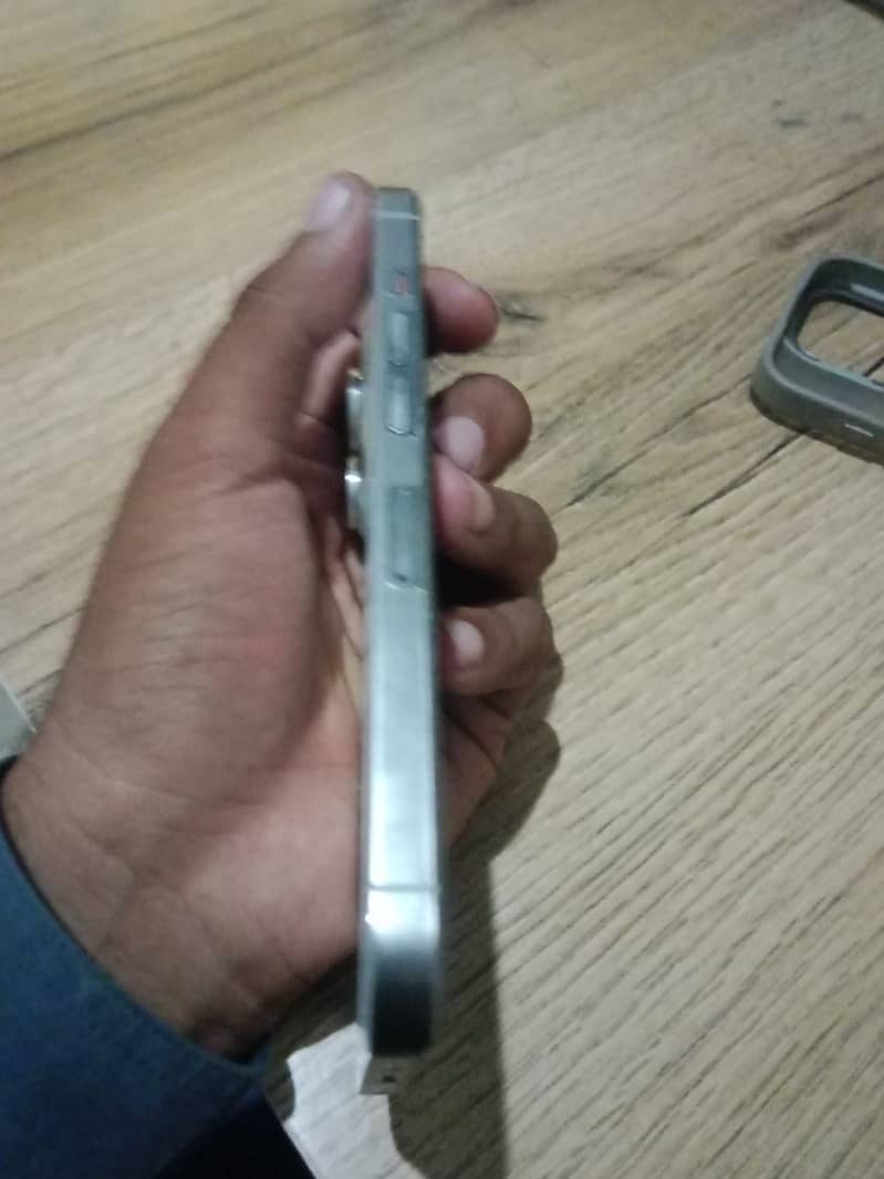 Apple iPhone 13 Pro 5