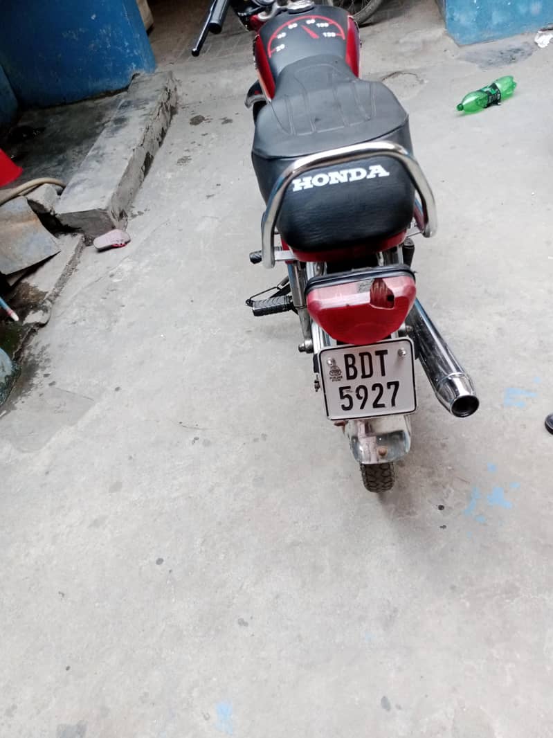 Bdt 5927 1