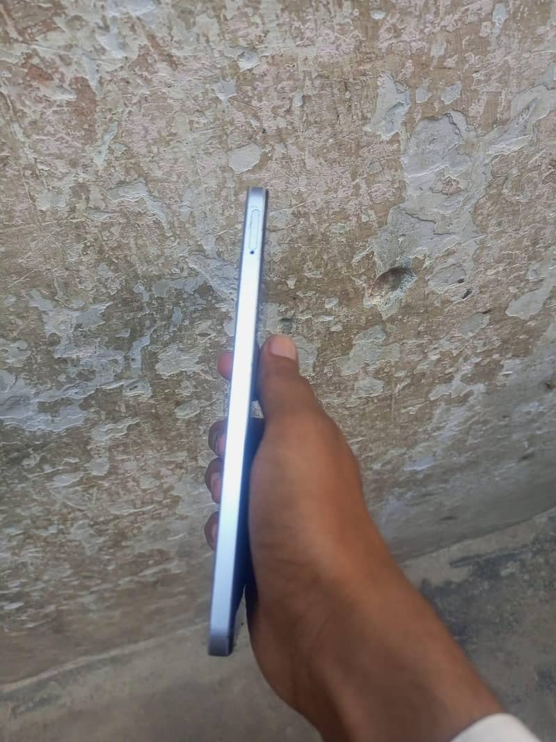 Realme Note 60 11