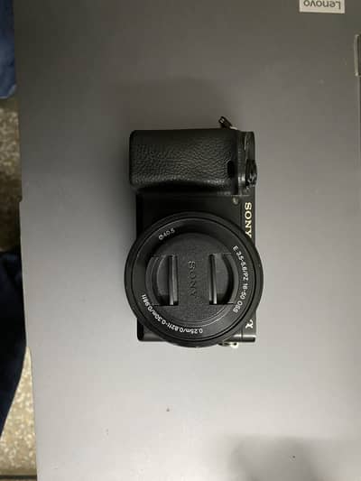 Sony a6400 for sale in Lahore (serious buyer contact me)