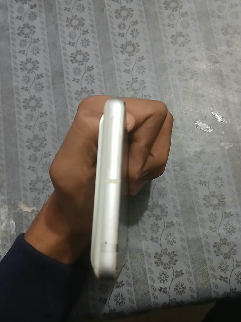 Google Pixel 7 3