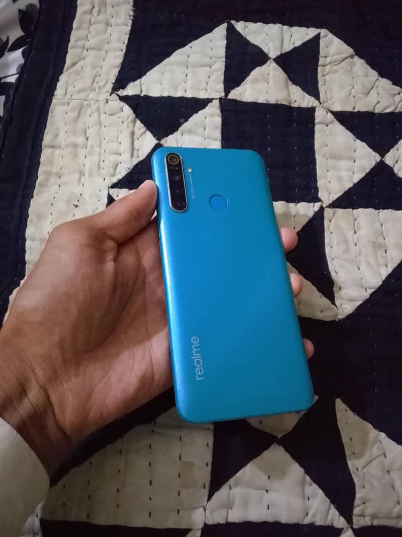 Realme 5i 0