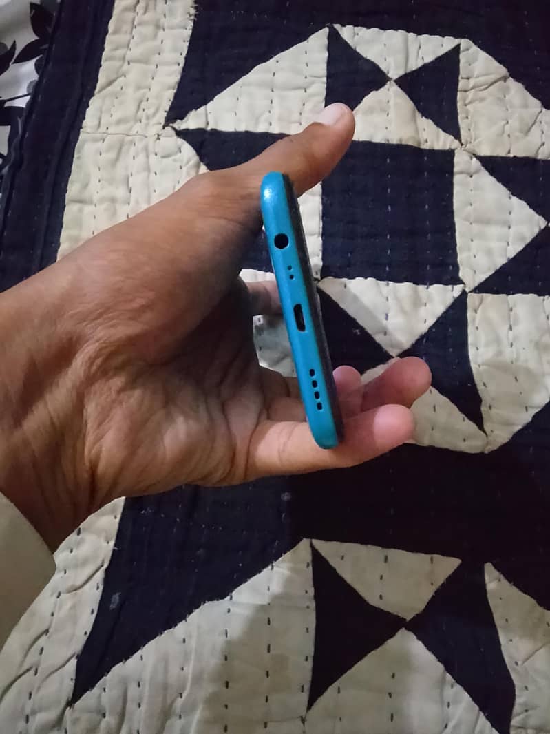 Realme 5i 5