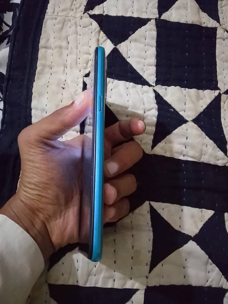 Realme 5i 6