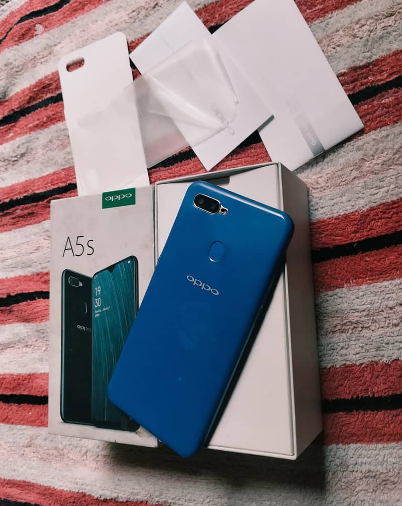 Oppo A5S 2/32 4