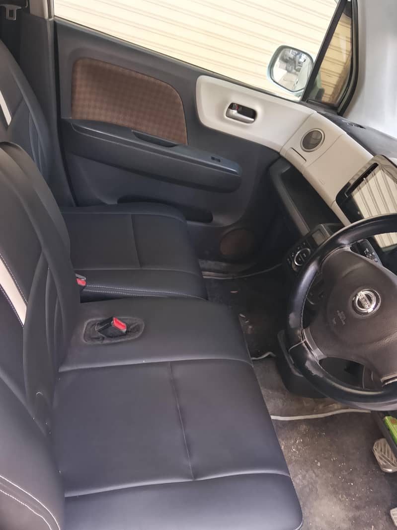 Nissan Moco 2011 2