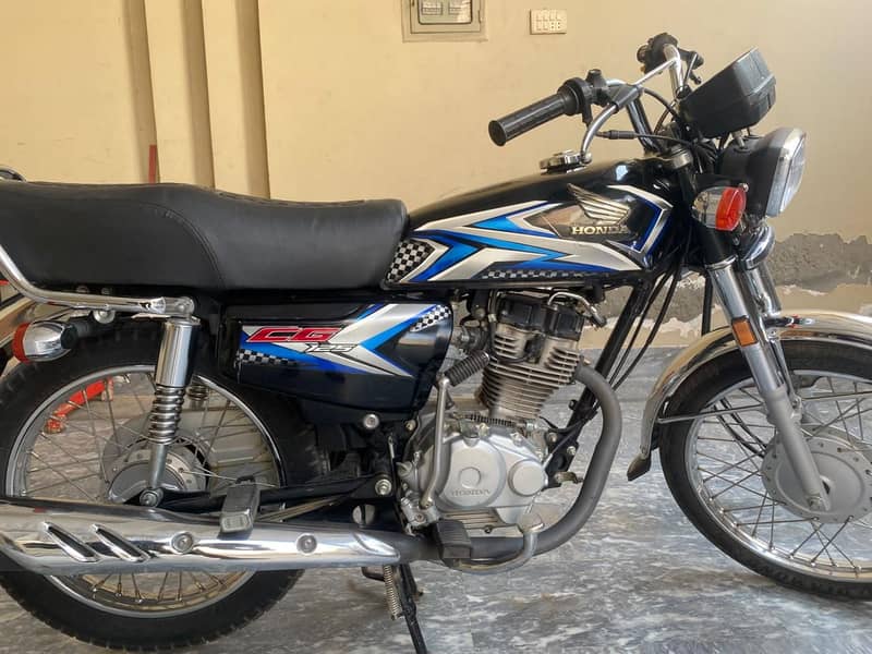 Honda CG 125 2025 - Standard Bikes - 1120626551