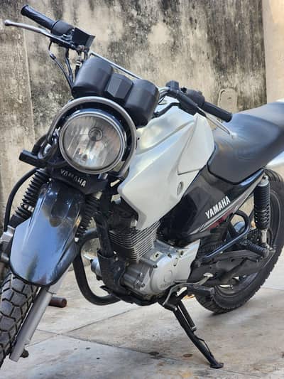 Ybr 125g