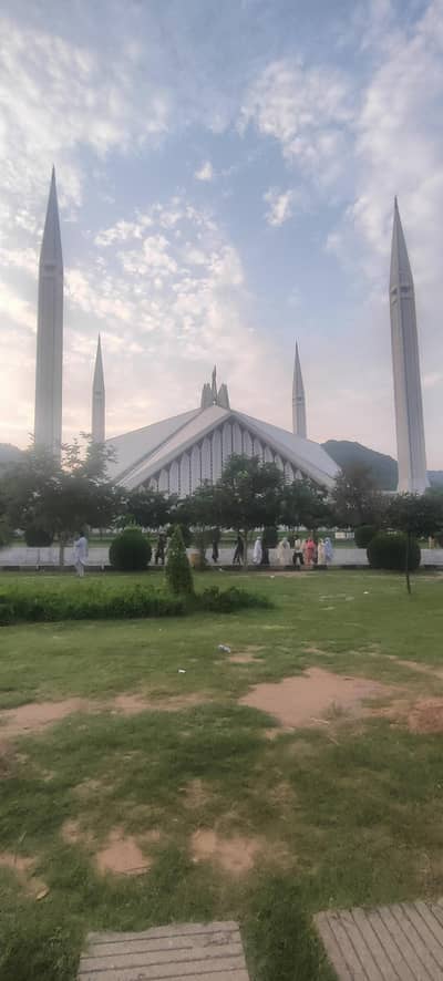 pick and drop available in Abbottabad