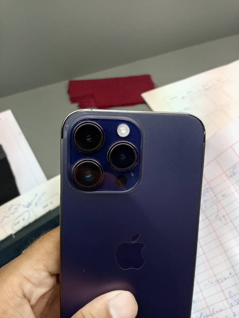 Apple iPhone 14 Pro Max 1