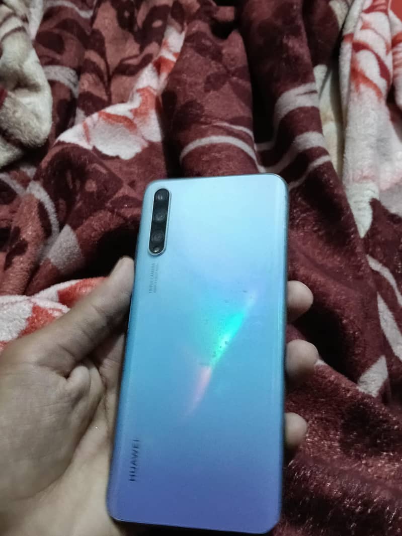 Huawei Y8p 2