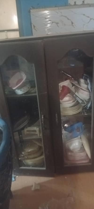showcase cabinet