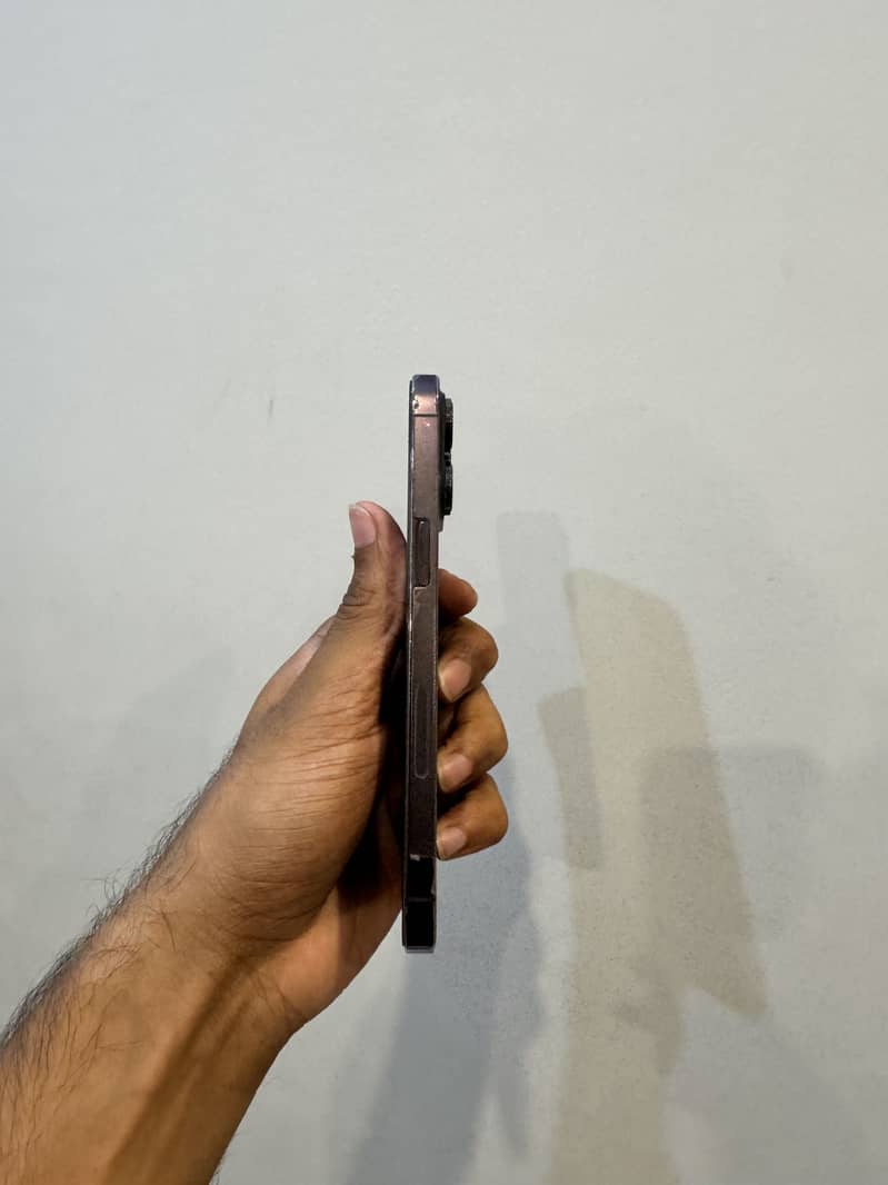 Apple iPhone 14 Pro Max 5