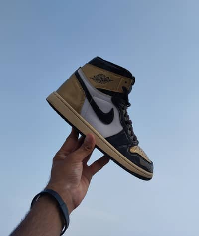 Original Nike Air Jordan 1 Retro Shoes/Sneakers (size: 40) pk: No. 6-7