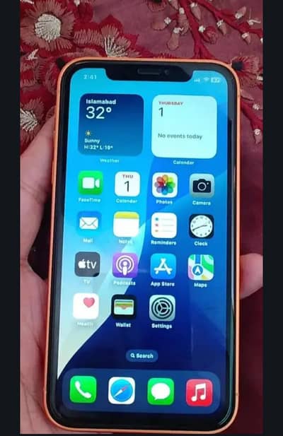 Apple iPhone XR Convert 17 Pro