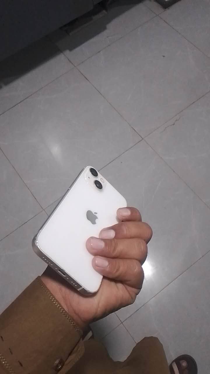 Apple iPhone 13 1