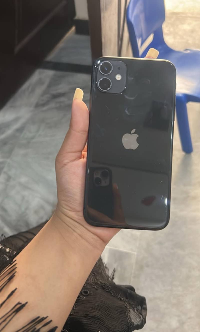 Apple iPhone 11 0
