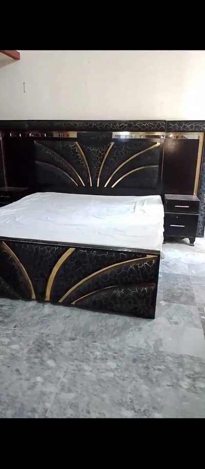 Black 4 piece Bedroom Set - King Bed+ Dressing+ 3 Door Almari+ Shoucas