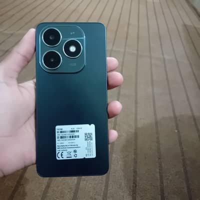 Tecno Spark 20C and vivo y17