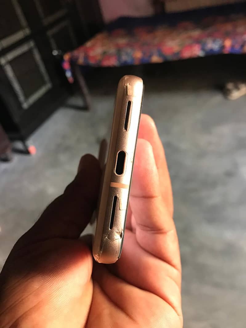 Google Pixel 8 2