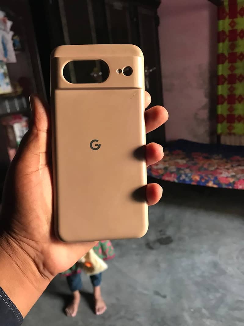 Google Pixel 8 5