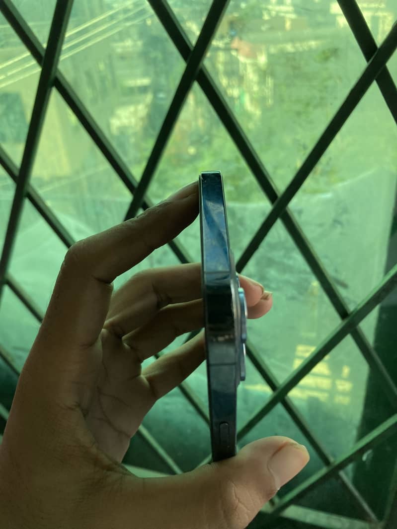 Apple iPhone 12 Pro Max 2