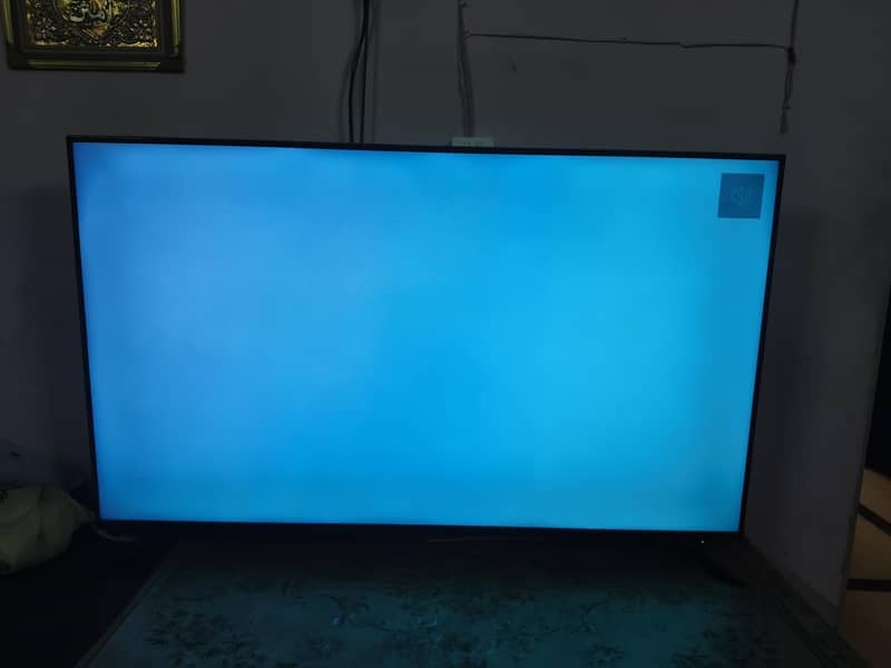 Smart LED TV with Bluetooth Voice Remote 3