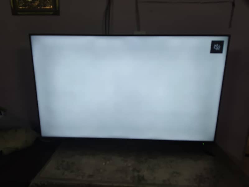 Smart LED TV with Bluetooth Voice Remote 7