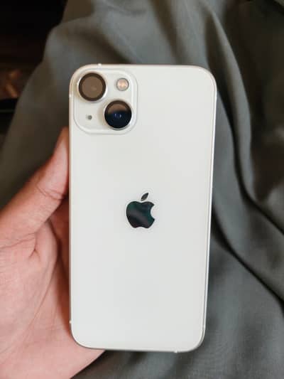 Apple iPhone 13