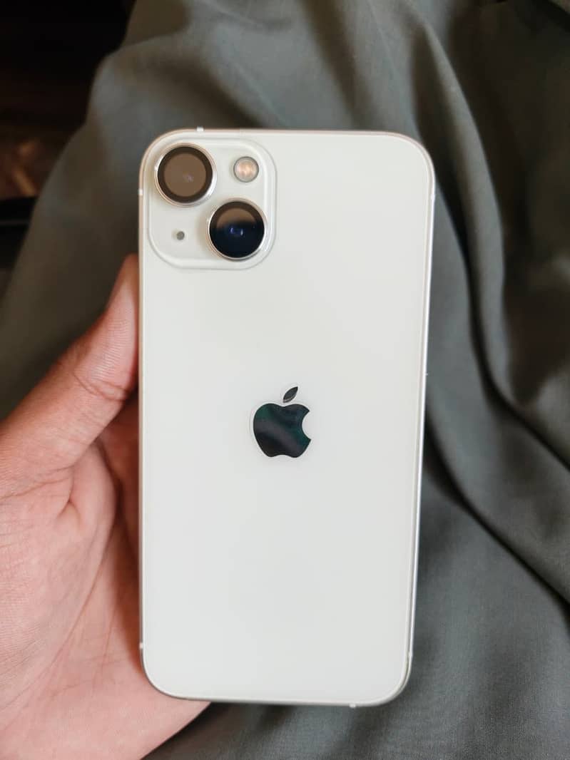 Apple iPhone 13 0