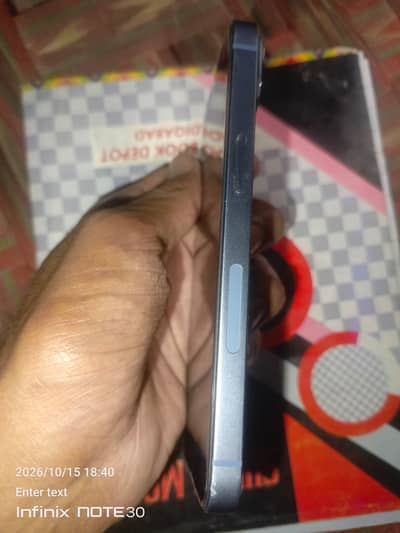 Apple iPhone 14