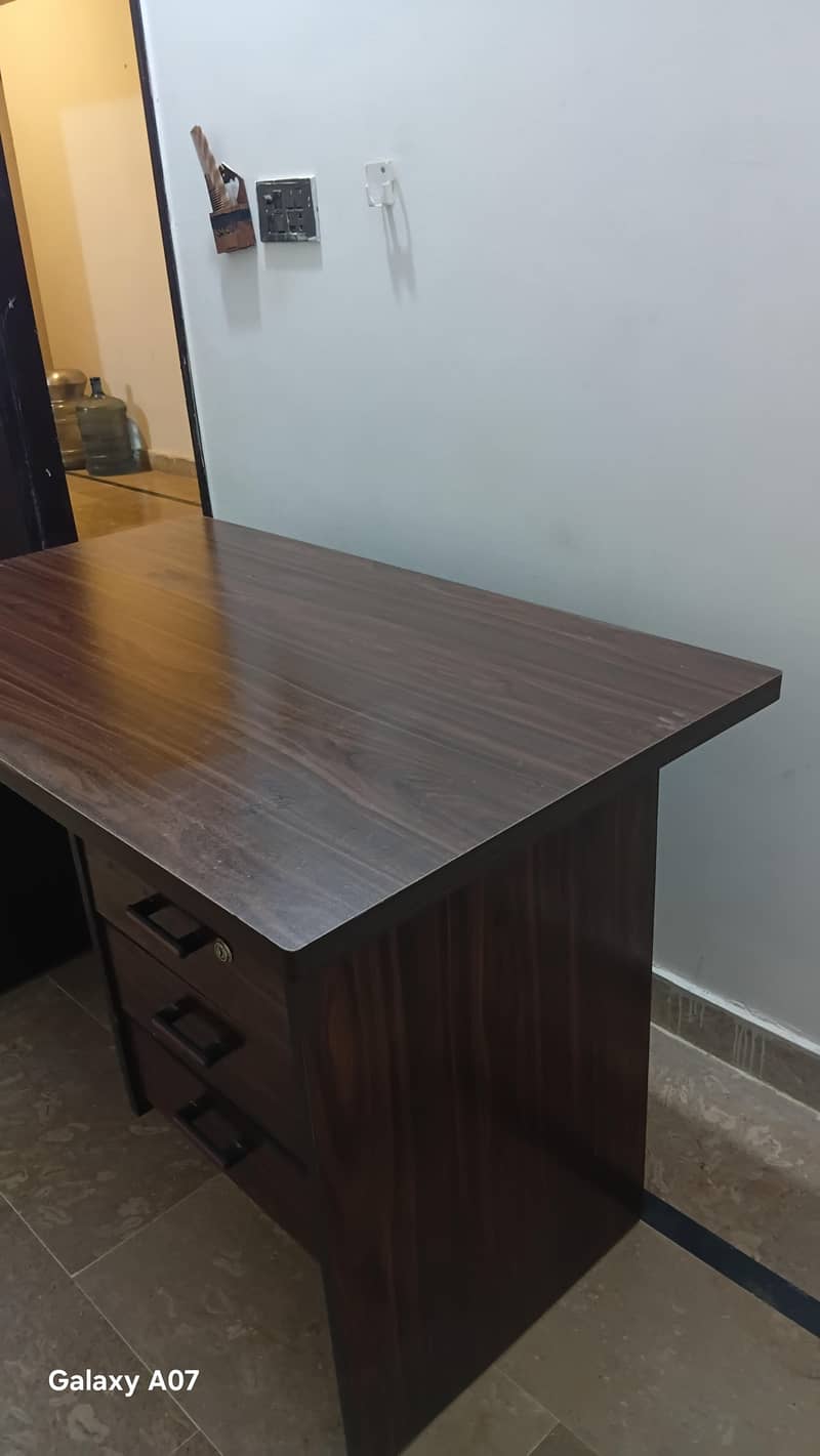 Table + Chair 1