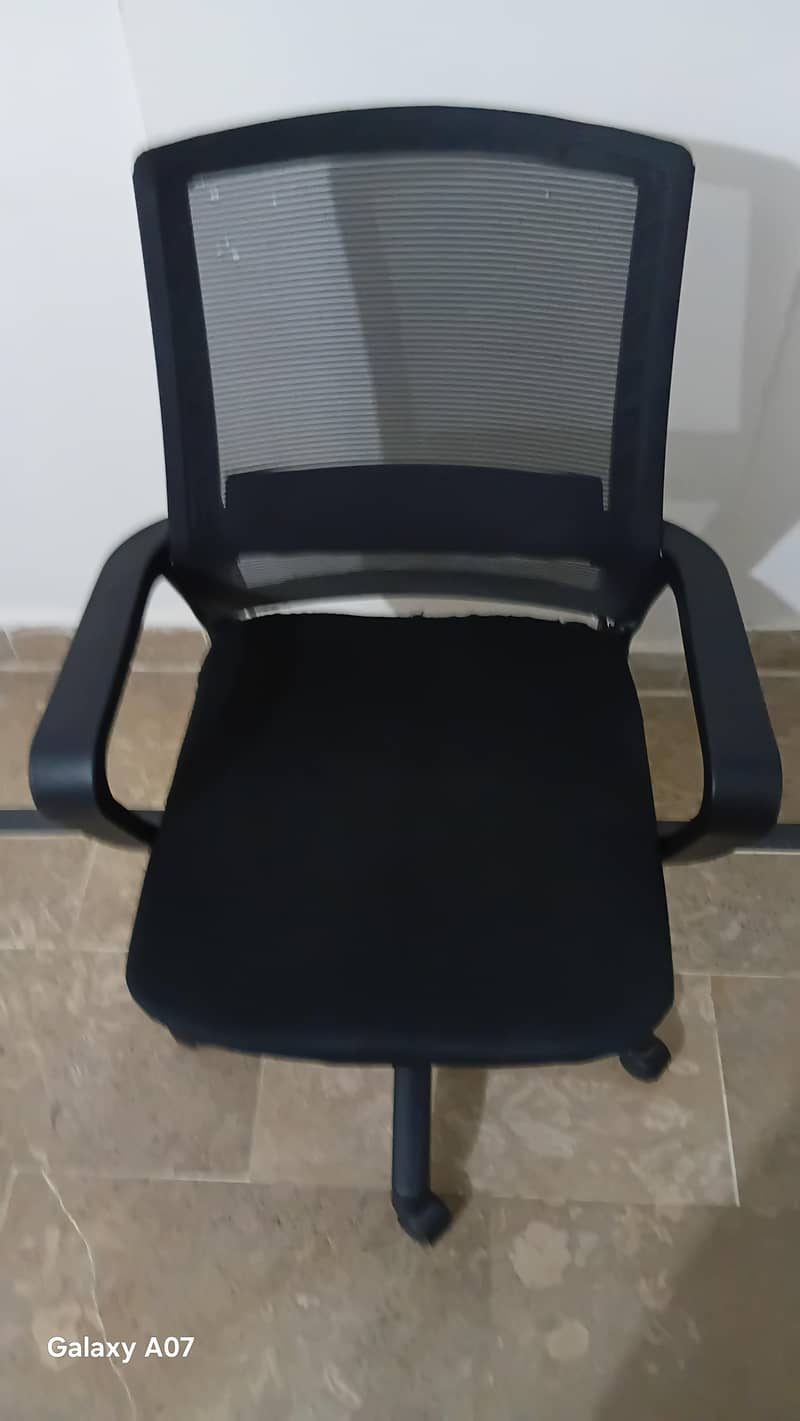 Table + Chair 4