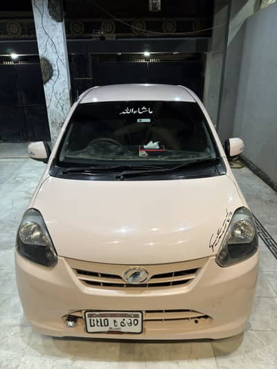 Daihatsu Mira 2012