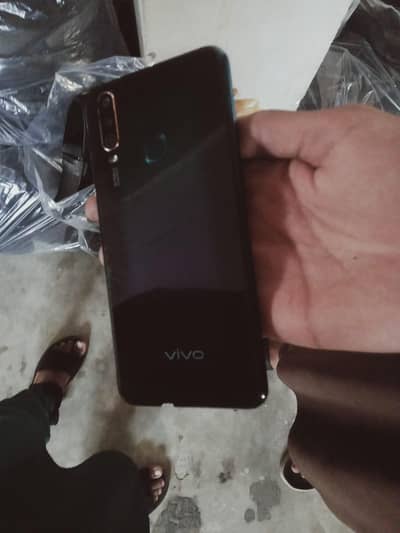 Vivo Y17 (4/128)