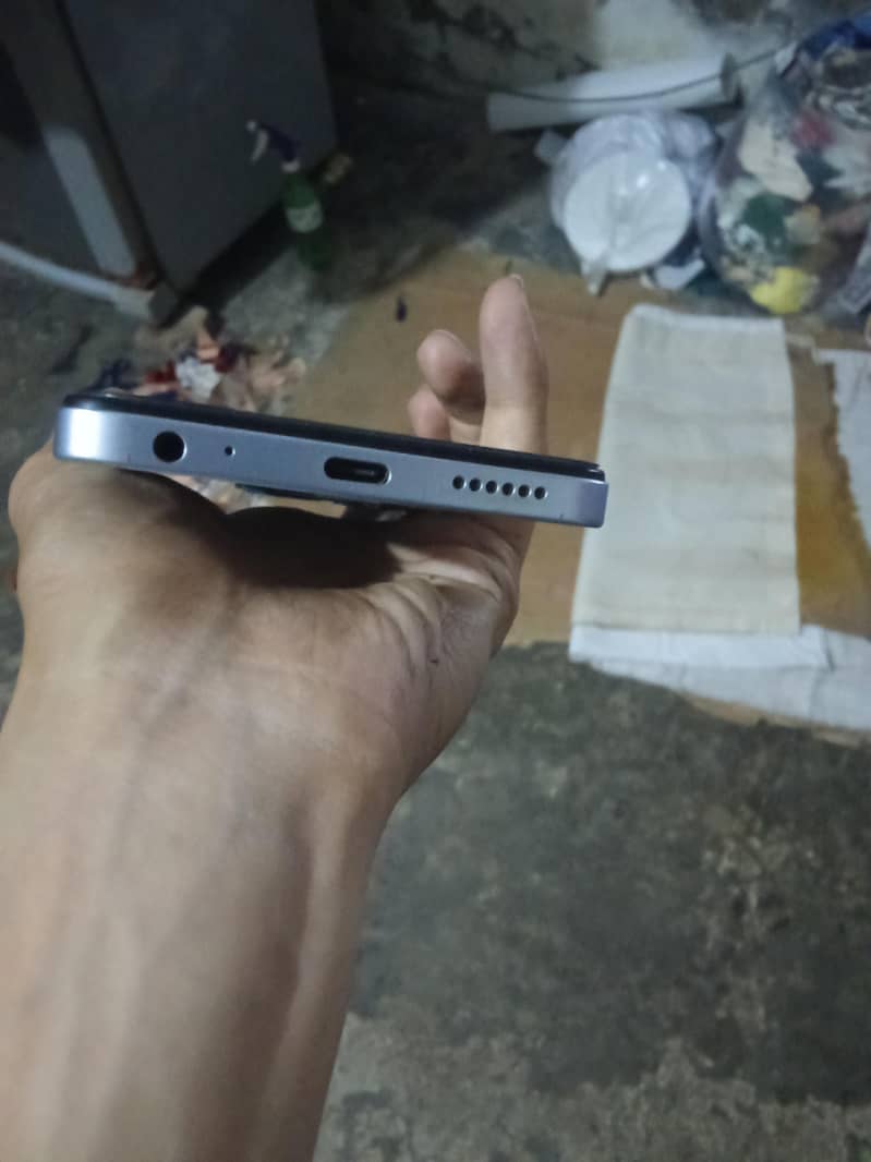 Tecno Spark 20 1