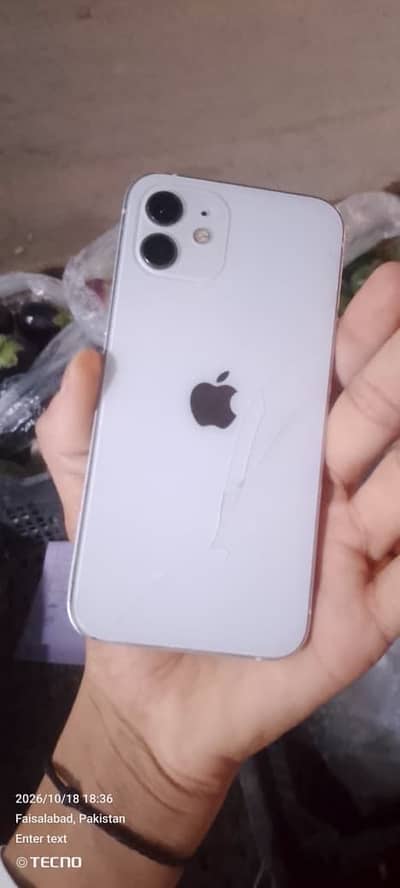 Apple iPhone 12