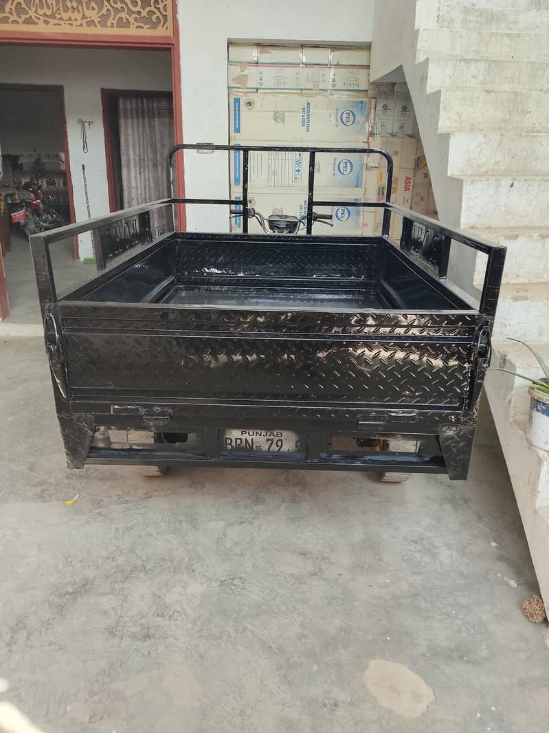 Loader 100 CC 6