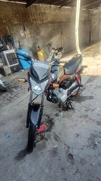 Honda cb125f black color 2023