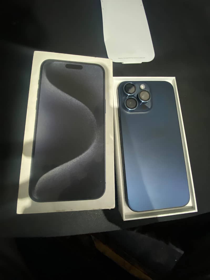 Apple iPhone 15 Pro Max 0