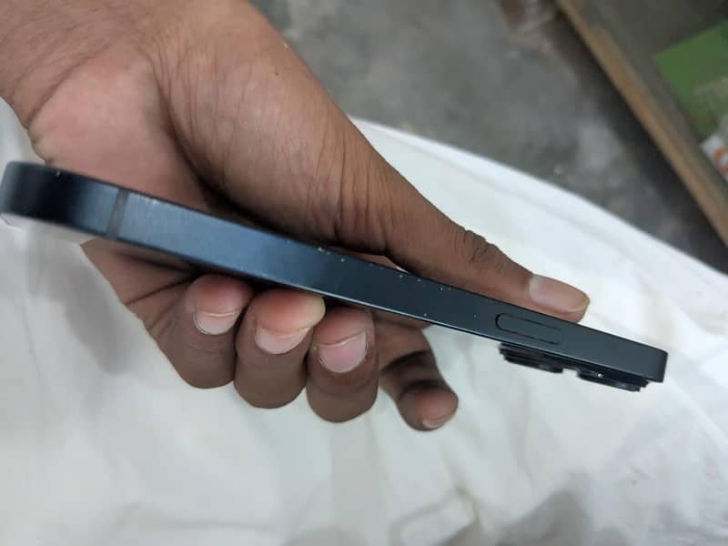 Apple iPhone 14 1